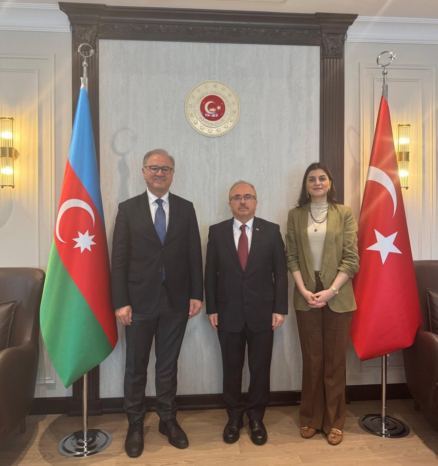 MBB, WUF13 Kapsamında Uluslararası Temaslarda Bulundu }