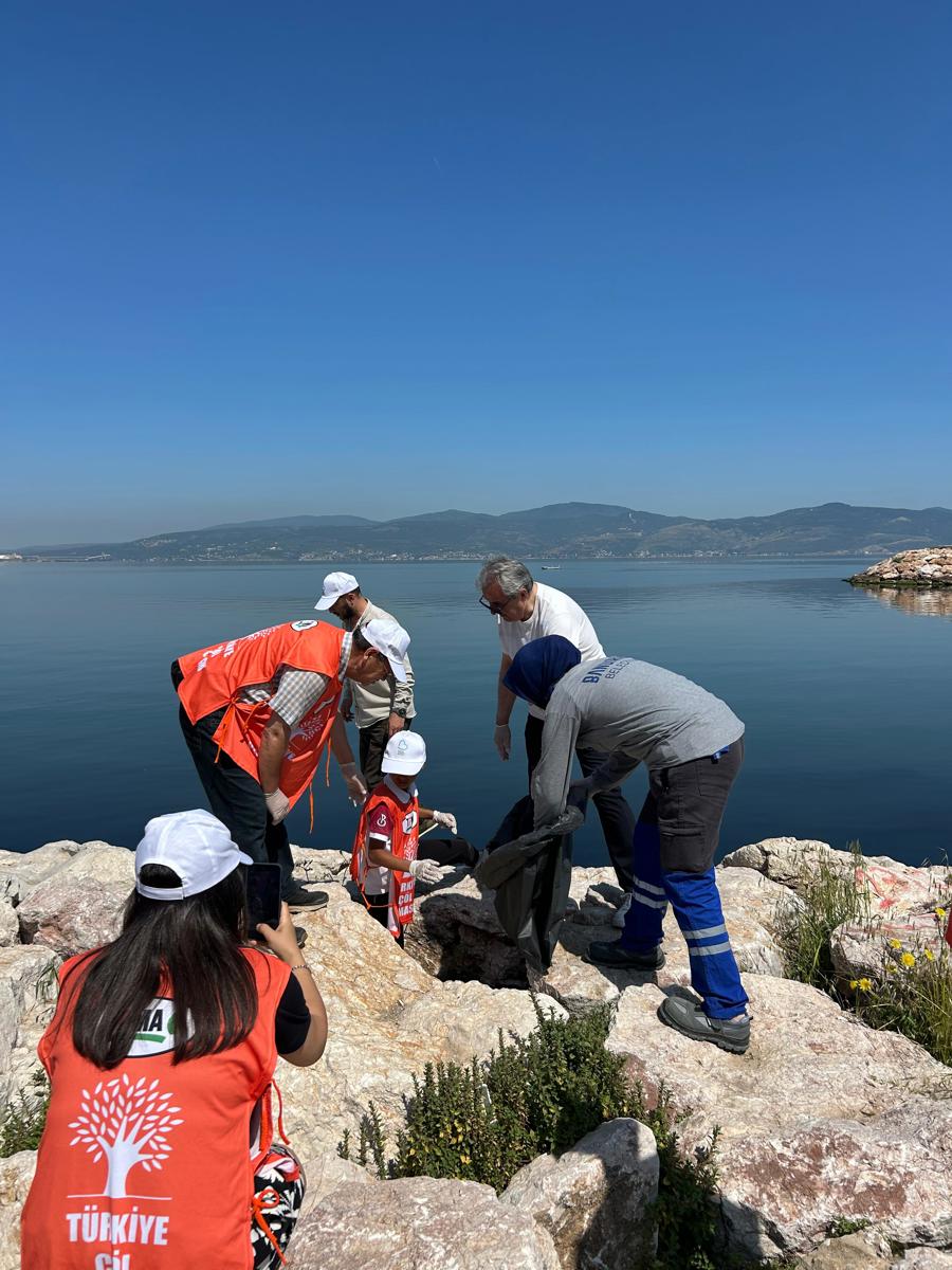 All stakeholders gathered the shores during Marmara Sea Day}