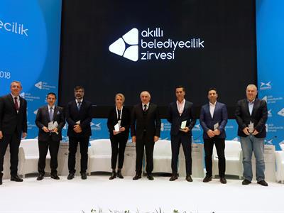 Akıllı Şehirlerin Geleceği Bu Zirve’de Konuşuldu}