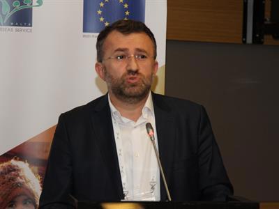 Göç ve Mülteciler Konferansı}