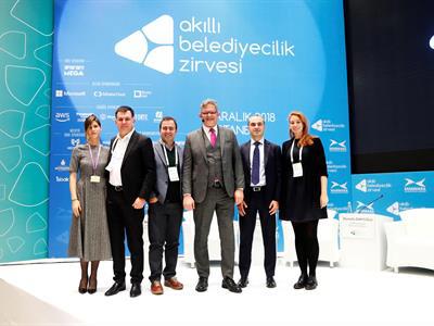 Akıllı Şehirlerin Geleceği Bu Zirve’de Konuşuldu}