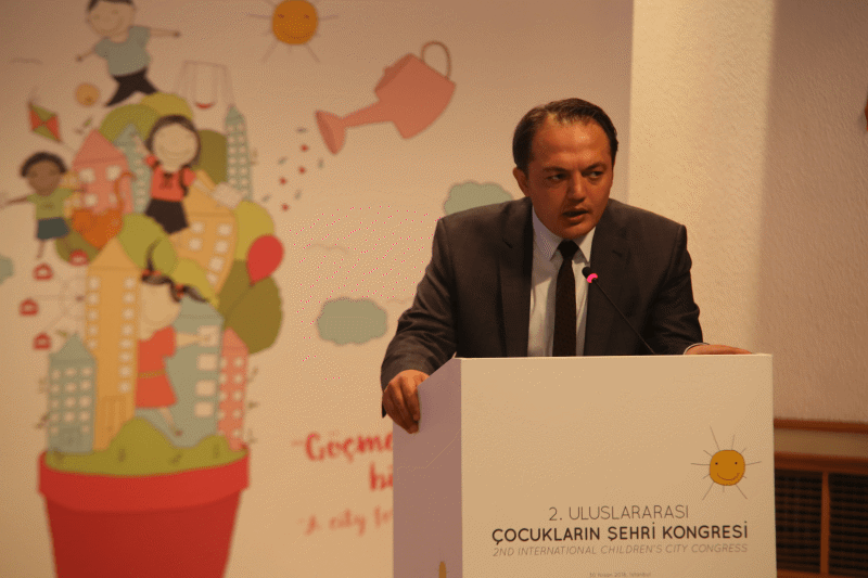 “Göçmen Çocuk İçin Bir Şehir”}