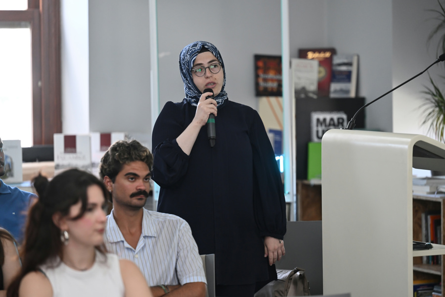 Gençler ve Yerel Yönetim Temsilcileri “Birlikte Konuşalım: COP31’e Doğru” Etkinliğinde Buluştu}