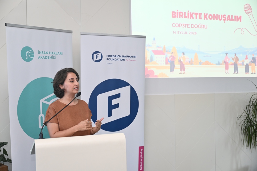Gençler ve Yerel Yönetim Temsilcileri “Birlikte Konuşalım: COP31’e Doğru” Etkinliğinde Buluştu}